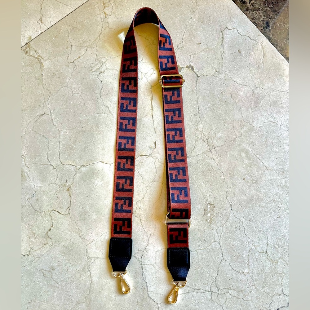 FF Adjustable Crossbody Strap